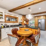 Meagill Farmhouse-hot Tub Country *