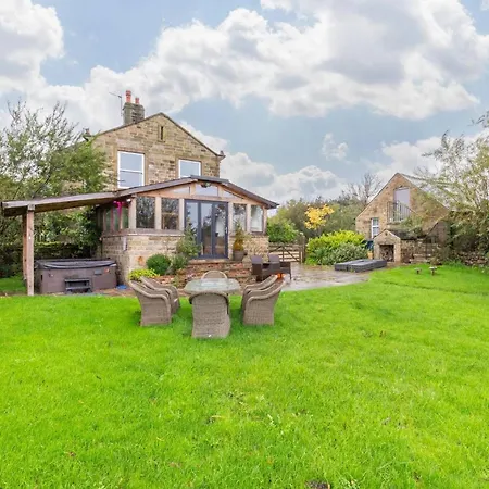 Meagill Farmhouse-hot Tub Country *