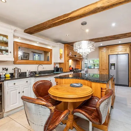 Meagill Farmhouse-hot Tub Country *