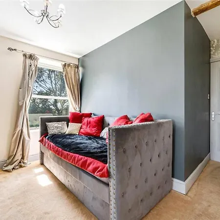 Ferienhaus Meagill Farmhouse-hot Tub Country