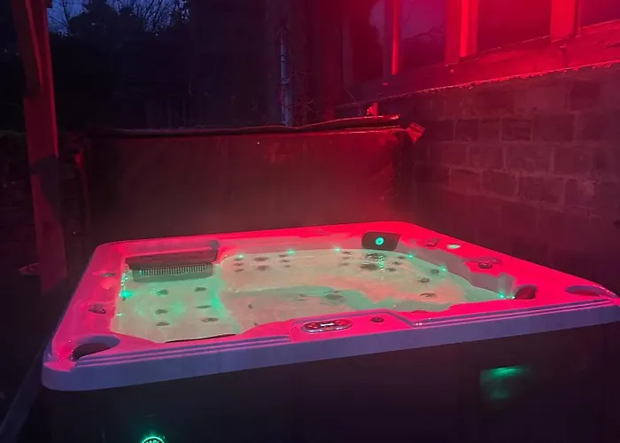 Semesterbostad Meagill Farmhouse-hot Tub Country Otley (West Yorkshire)