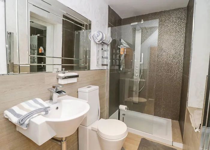 Meagill Farmhouse-hot Tub Country