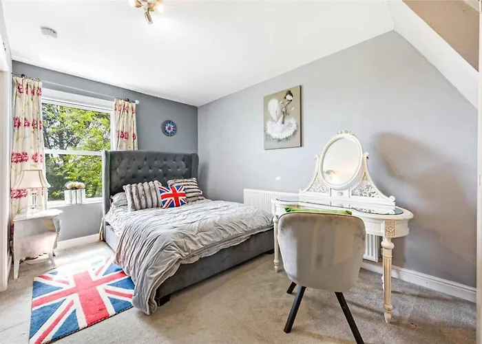 Semesterbostad Meagill Farmhouse-hot Tub Country