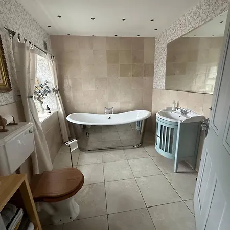 Meagill Farmhouse-hot Tub Country Semesterbostad Otley (West Yorkshire)